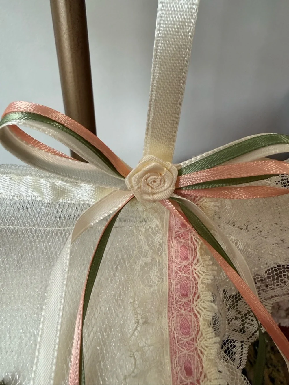 🌸 Hand Crafted Cream and Pink Embroidered Rose Towel & Toilet Paper Holder 🌸